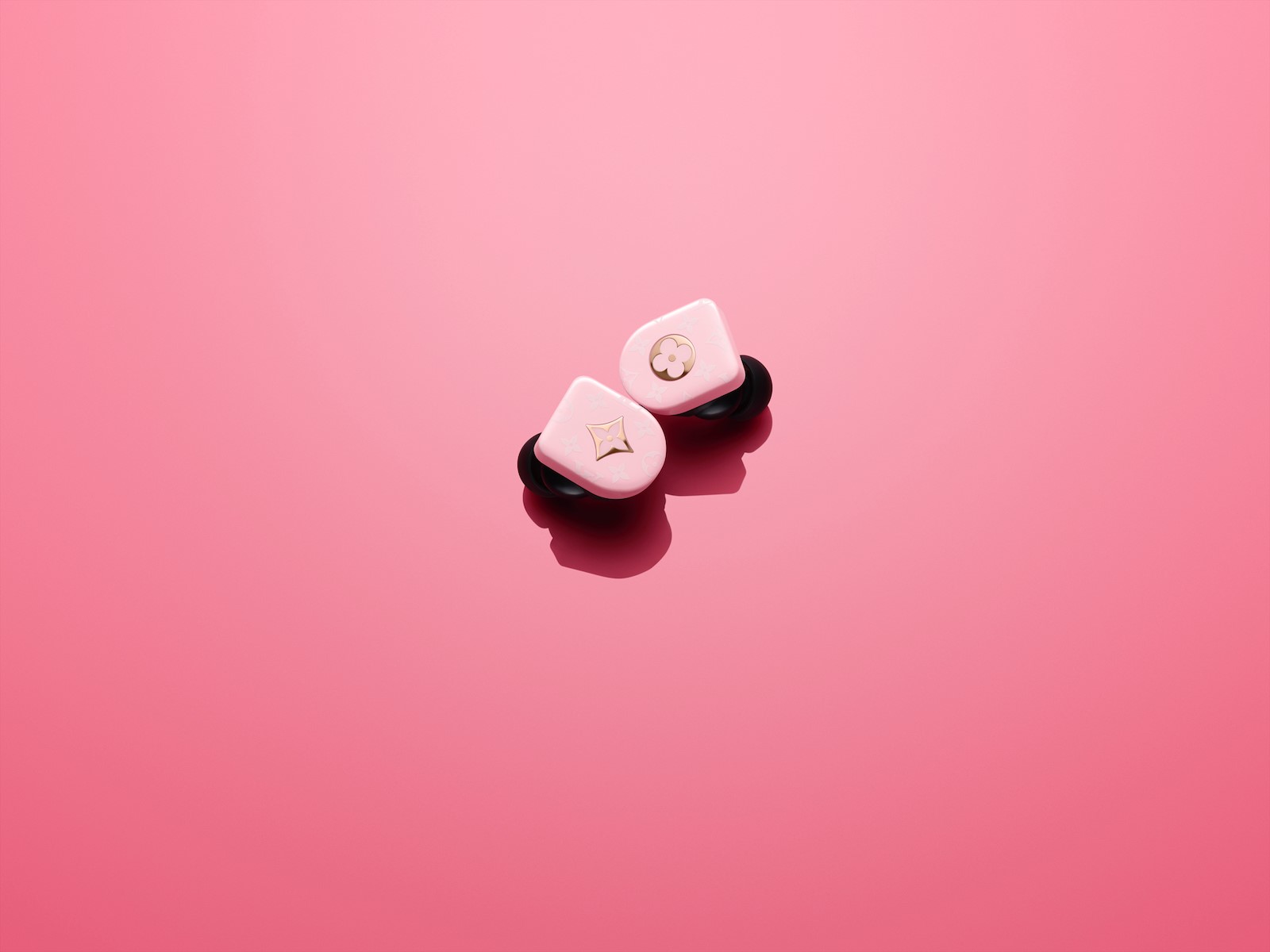 notes on fashion – 244 4×6 KEEP BACKGROUND LV Earphones Horizon Pink