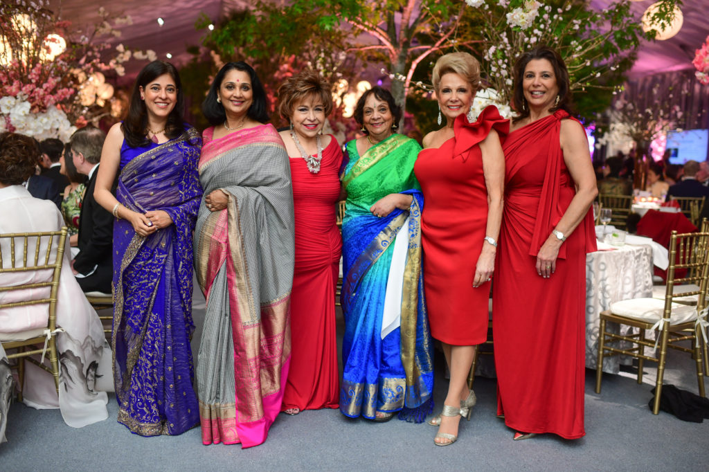 Serena Malhotra, Sudha Mani, Trini Mendenhall, Leela Krishnamurthy, Philamena Baird, Regina Garcia (Photo by Daniel Ortiz)