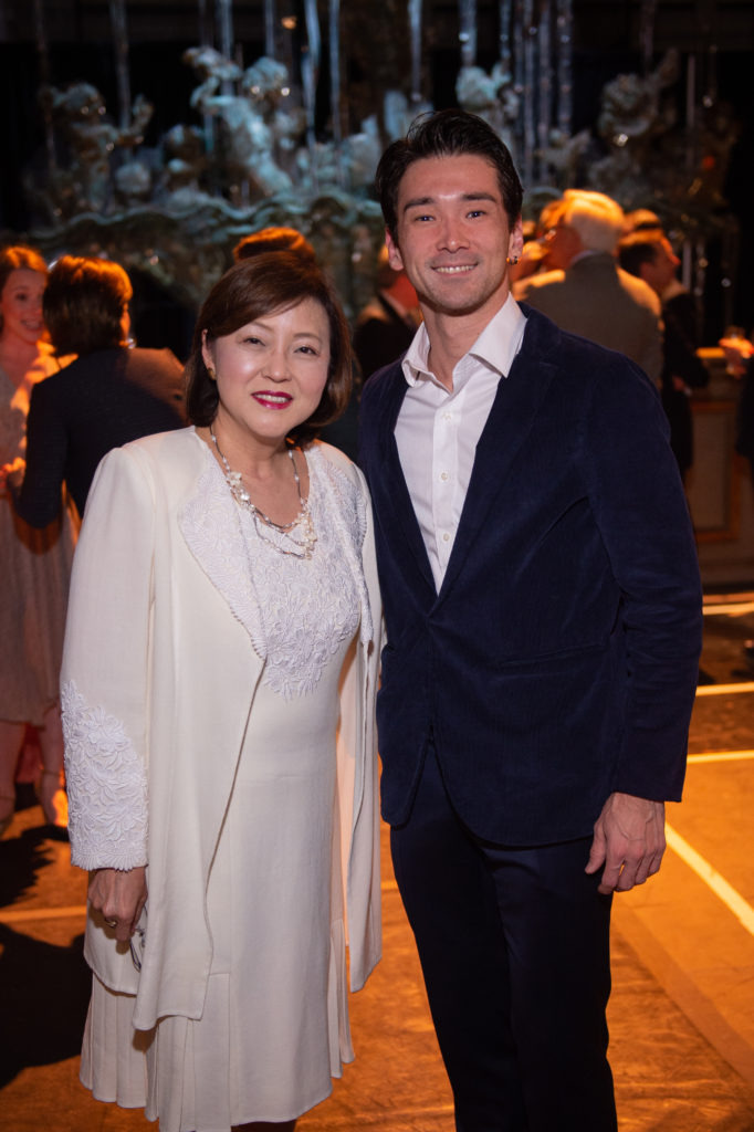 Akemi Saitoh, Houston Ballet Principal Charles Yoshiyama (Photo by Wilson Parish)