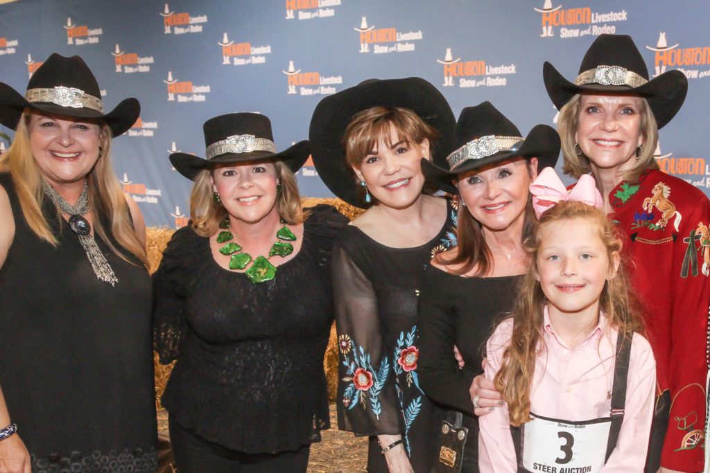 DeeDee Marsh, Kelli Weinzierl, Hallie Vanderhider,  Gaye Lynn Zarrow, Kim Tutcher and one of the young exhibitors from 2017.