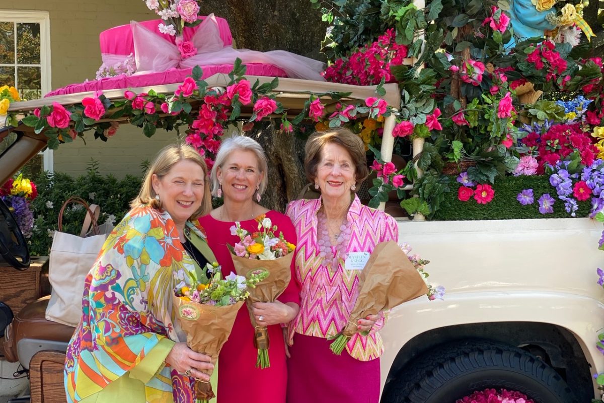 Stunning Flowers Outside in Lavish Gardens and Inside River Oaks