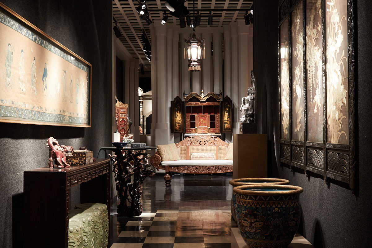 Step Inside The Mysterious Hidden World Of Loyd Paxton