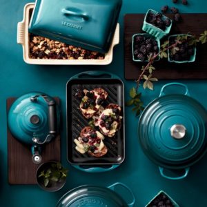 le-creuset-cast-iron-rectangular-skinny-grill-c