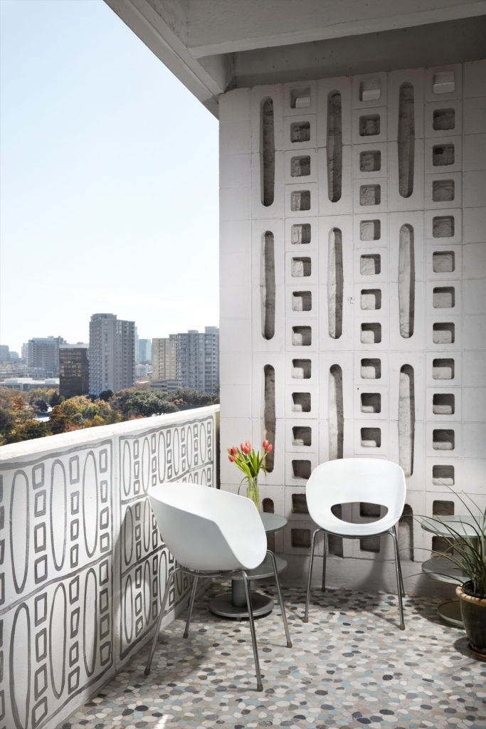 Texas artist Pam Nelson painted the balcony of her Turtle Creek high-rise with silver metallic paint, referencing the building's architect, George Dahl. (photo by Lisa Petrole)