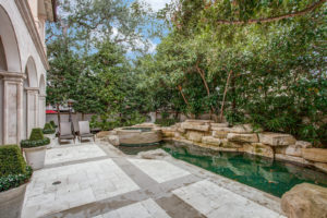 3600-dartmouth-ave-dallas-tx-1-High-Res-34 (Photo by Compass Real Estate)