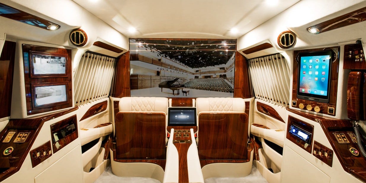 Cadillac Escalade Sky Captain