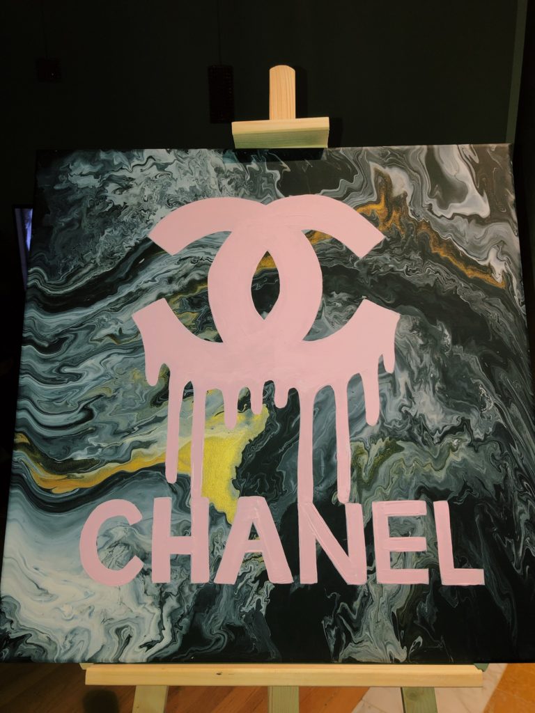 Alexis Ho's "Pink Motorola" 