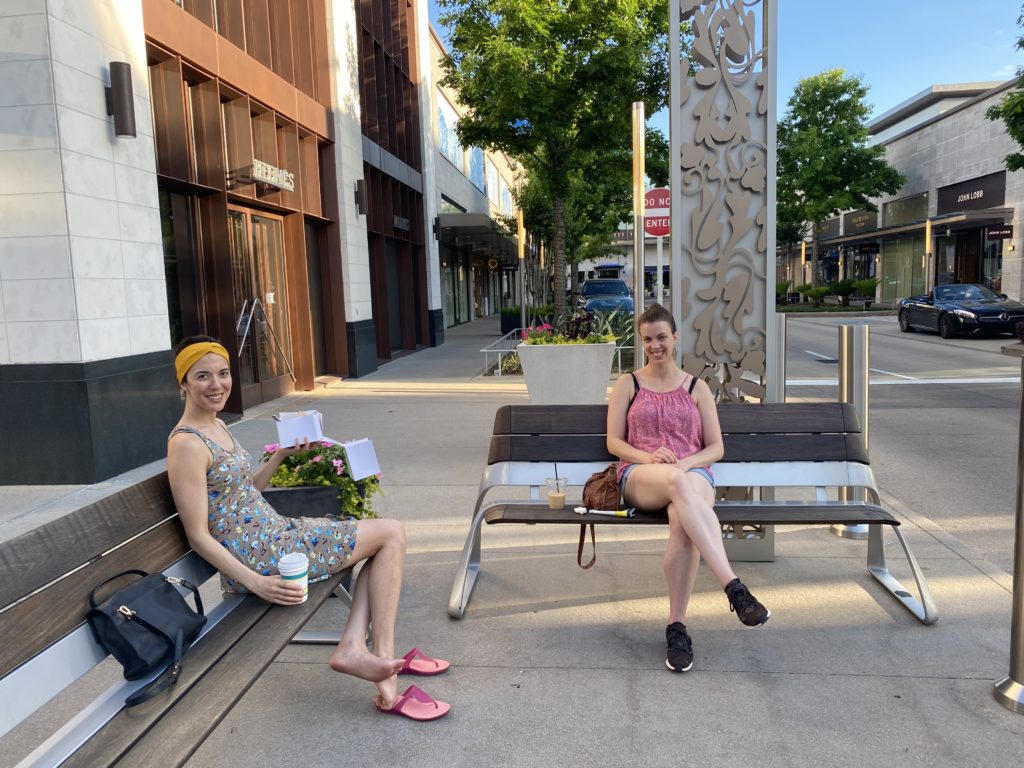 Social distancing in River Oaks District (Photo by Shelby Hodge)