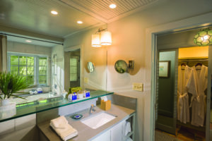 Luxury Garden Room Bathroom