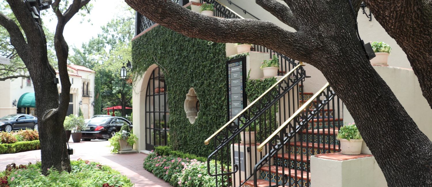 Market Corner_Highland Park Village dallas stores open