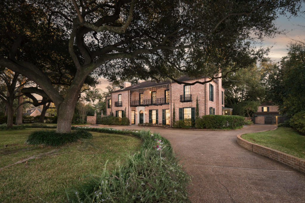 The house at 3015 Inwood was built in 1937 for clients of eminent architect John Staub. (Photo by Vlady Ambia)