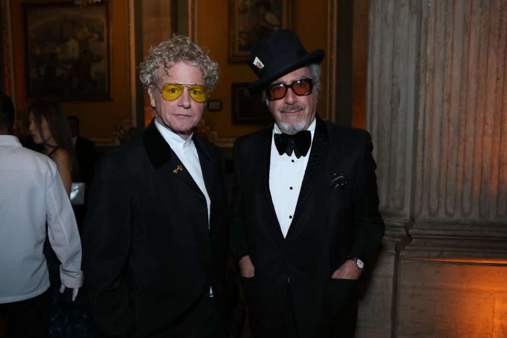 Chris Levine, Roger Klein