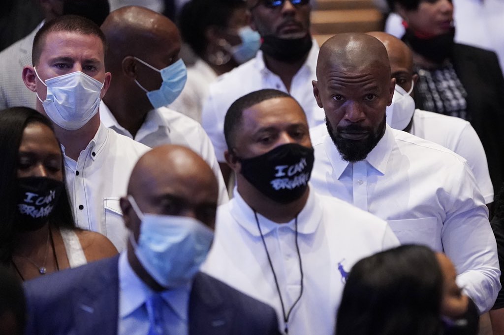 Channing Tatum and Jamie Foxx came out for the George Floyd funeral in Houston. (@MarcelinoKHOU)
