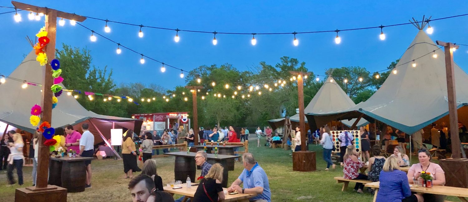 fwfwf – tee pee tents and string lights