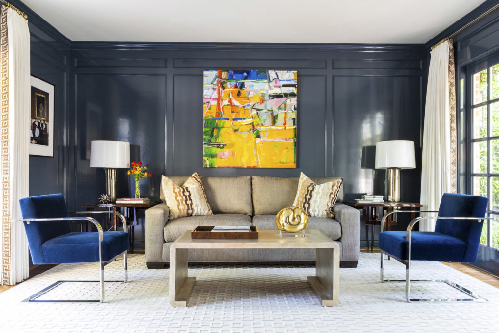 Houston designer Chandos Dodson Epley created this living room in a River Oaks home. 