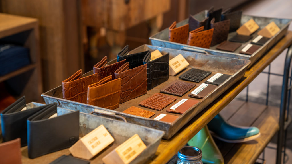 tecovas – 3 leather goods and wallets