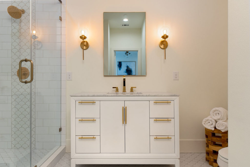 Each bedroom has its own ensuite.