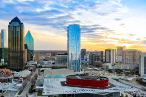 302 – Museum Tower in the center of the Arts District
