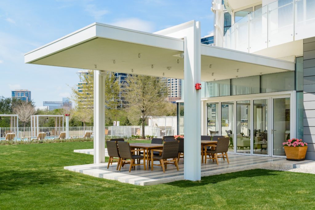 Resident amenities abound.