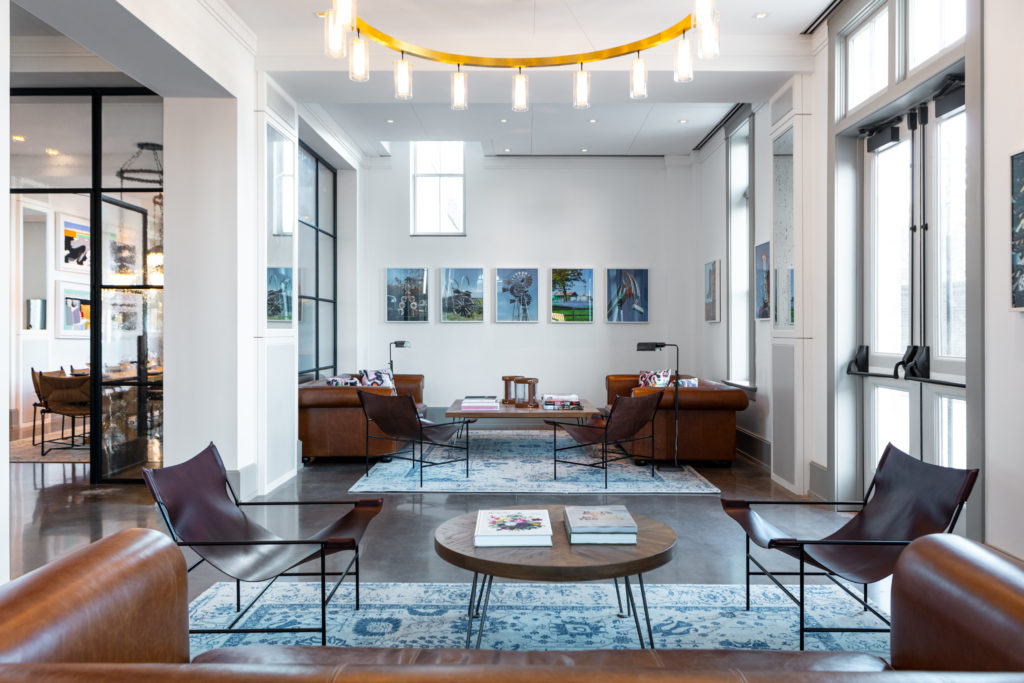 The lounge at Elm & Good. (Photo by Chris Molina)