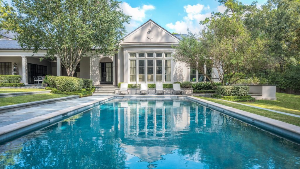 Kincaid – azure blue pool