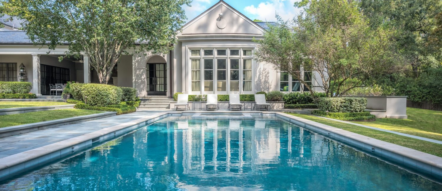 Kincaid – azure blue pool