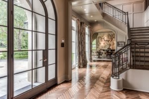 Kincaid – graceful entry with a view of the dining room