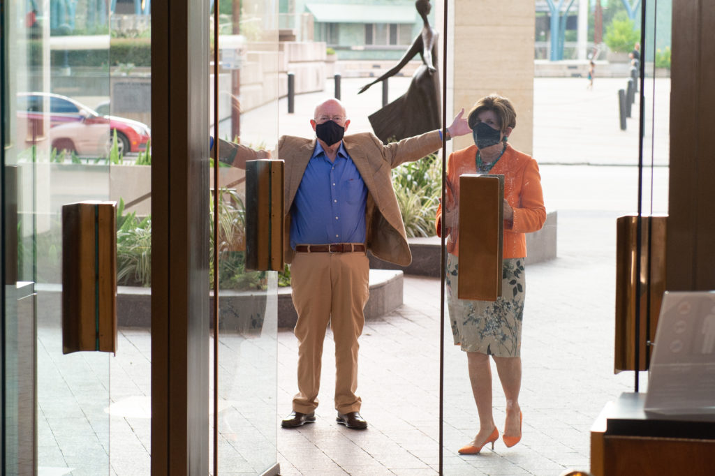 Miles Smith and Robin Angly thrilled to be back downtown for the "Live From Jones Hall" Houstony Symphony series. (Photo by Wilson Parish)