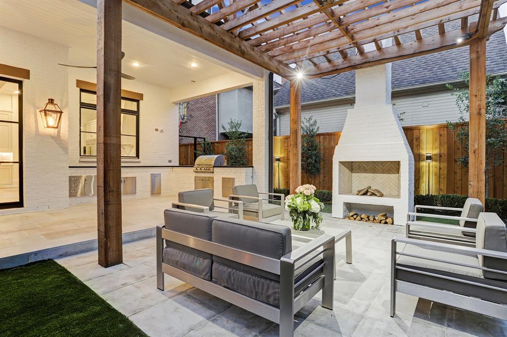 2615 Barbara Lane, listed for $3,765,000 with Carol Rowley with Compass