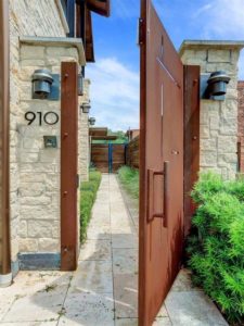 910 Rutland St., Houston