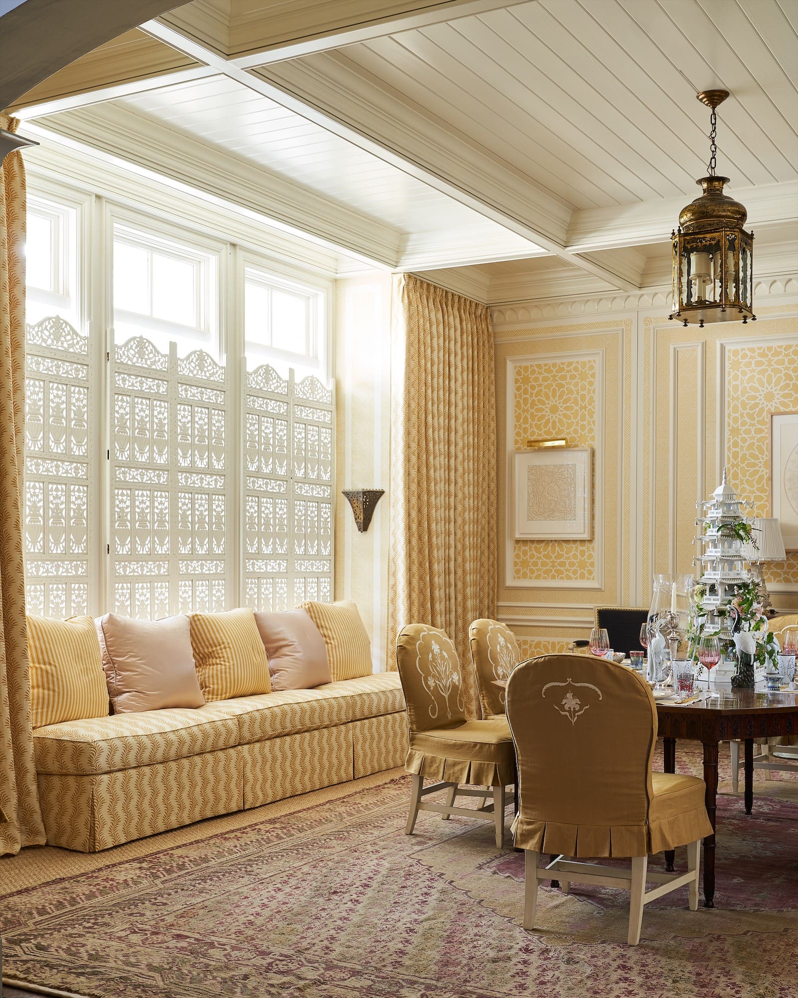 Cathy Kincaid's Intricate Dining Room for Kips Bay Decorator Show House ...
