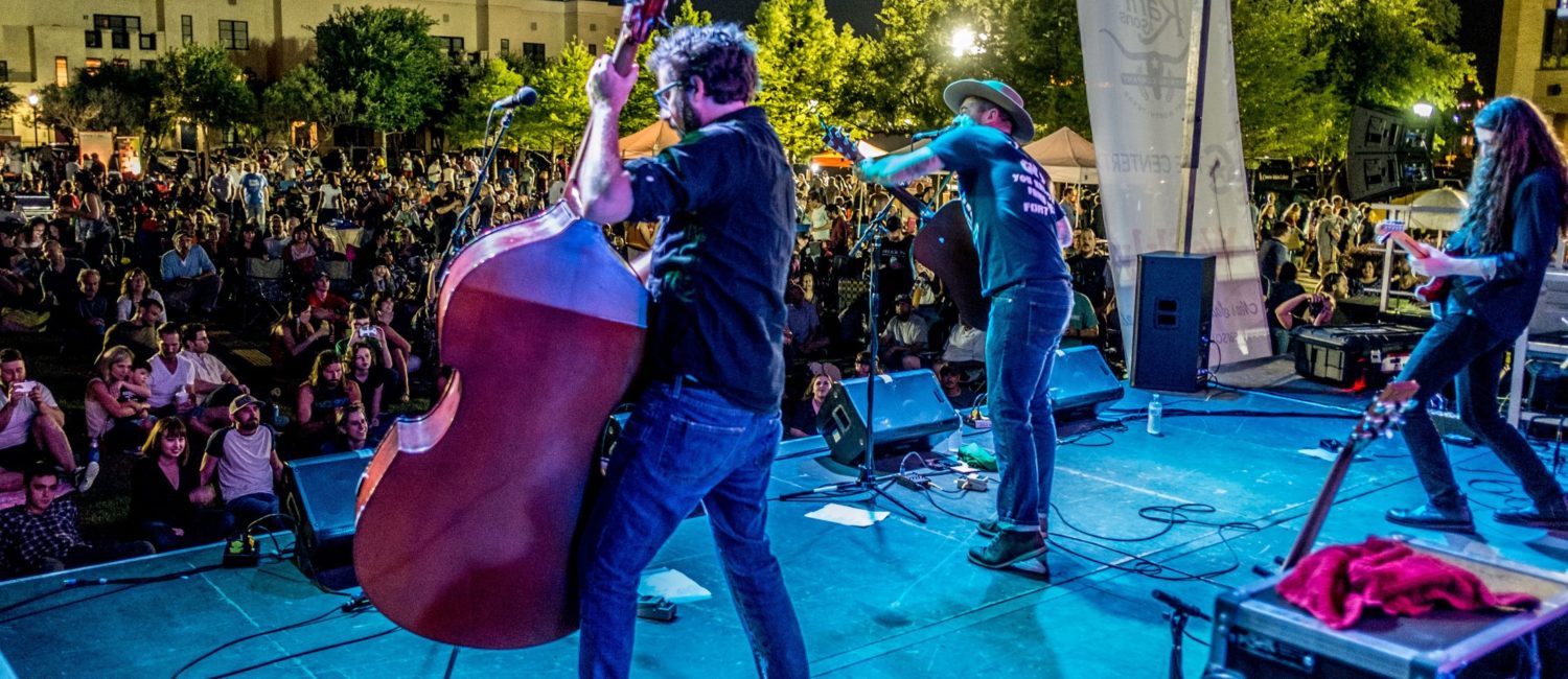Near South – Friday on the Green photo by Olaf Growald