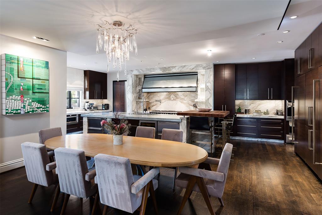 The luxurious main kitchen. (Photo by Alex Perry, Allie Beth Allman & Assoc.)