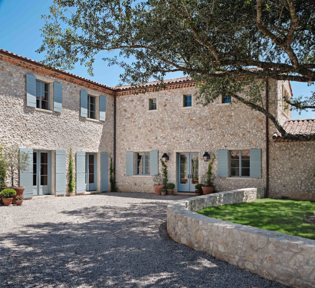 Winning Entry, Residential Architectural Design Over 3,500 Square Feet (TIE): Cusimano Architect (photo by Zac Seewald)