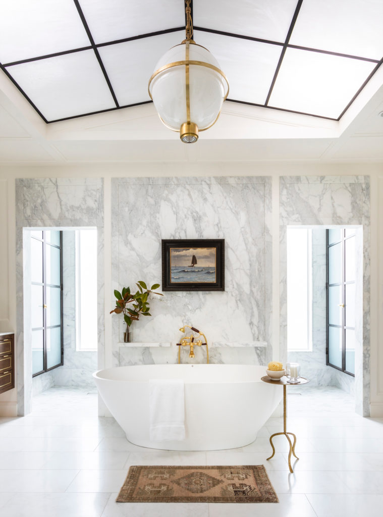 Winning Entry, Singular Space - Bath: Marie Flanigan Interiors (photo by Julie Soefer) 