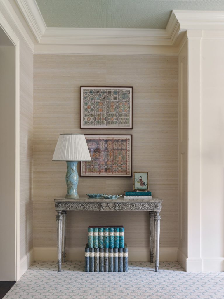 Winning Entry, Singular Space Bedroom (TIE): Ann Wolf Interior Decoration (photo by Chris Luker)