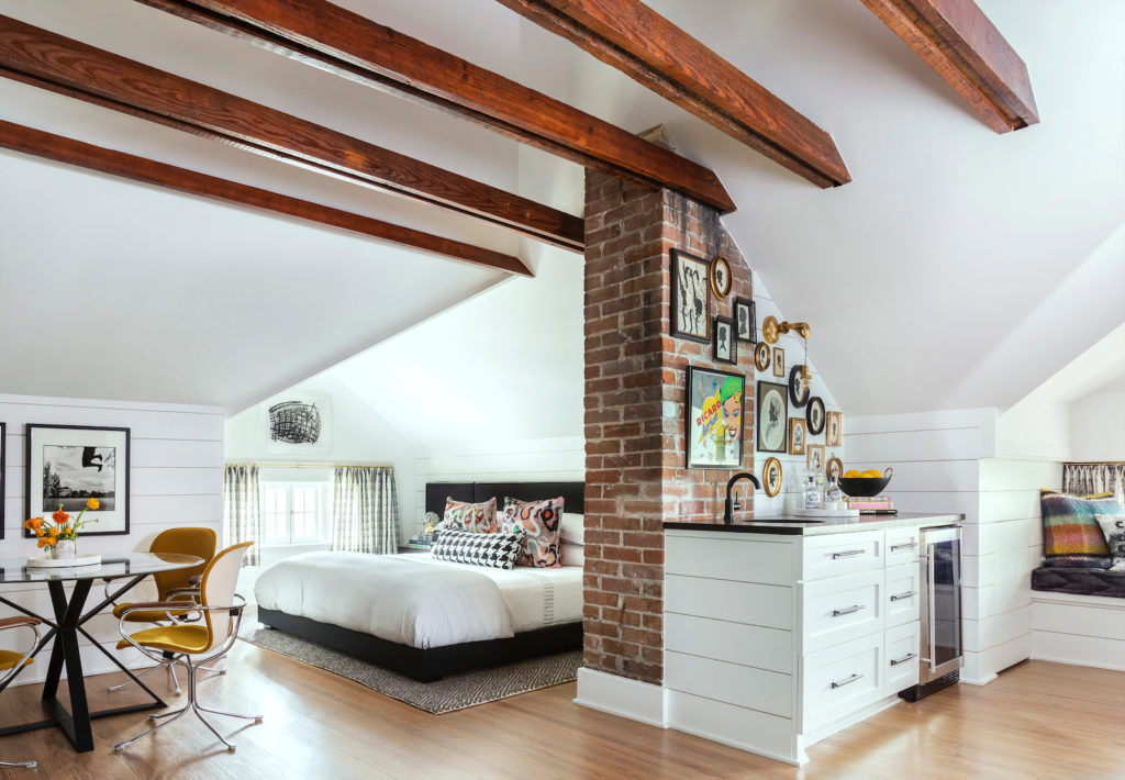 PaperCity Design Awards 2020: Winning Entry, Singular Space Bedroom (TIE): Creative Tonic Design (Julie Soefer Photography)