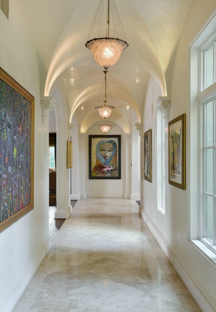 The elegant dome vaulted hallway.