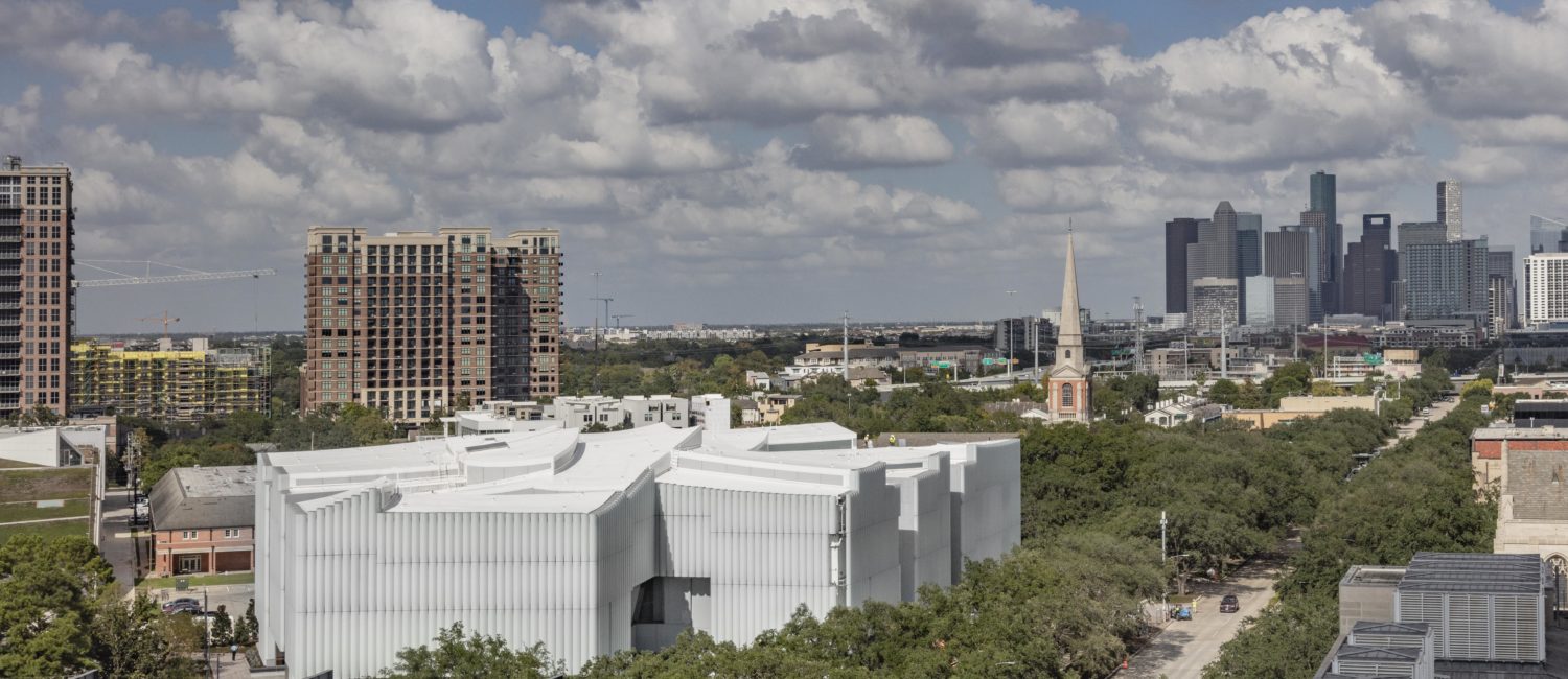 1. The Nancy and Rich Kinder Building at the Museum of Fine Arts, Houston, from above. (Photo by Richard Barnes, Courtesy of the Museum of Fine Arts, Houston)