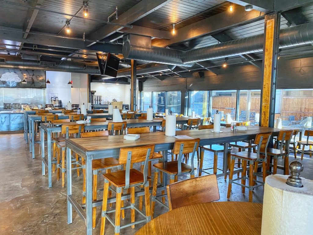 Oak'd BBQ Brings Wagyu Brisket and Banofee Pie to Upper Greenville