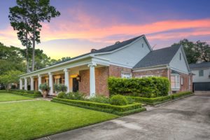 Green Tree – exterior at sunset1