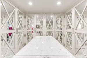 Green Tree – master dressing closet