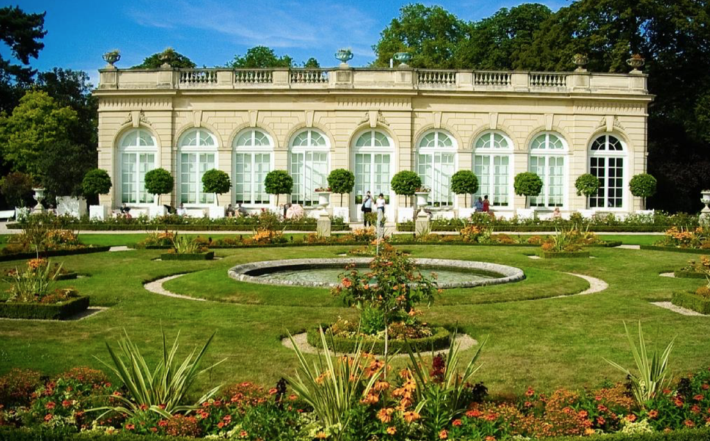 Paris' L'Orangerie de Bagatelle was inspiration for Houston's Café Poêtes