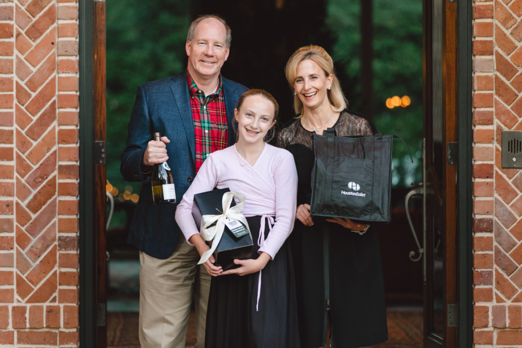 David Underwood Jr., Elizabeth Underwood and Christine Underwood readying for the virtual 'Onstage Dinner.' The Sugar Plum Fairy dessert from Jackson & Company for Houston Ballet's virtual 'Onstage Dinner.' (Photo by CatchLightGroup)