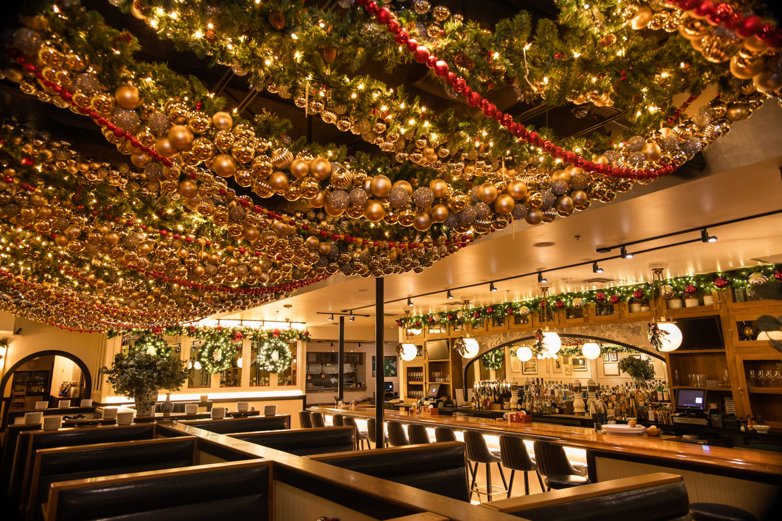 The Best Holiday Lights in Dallas — Bars, Restaurants, and More