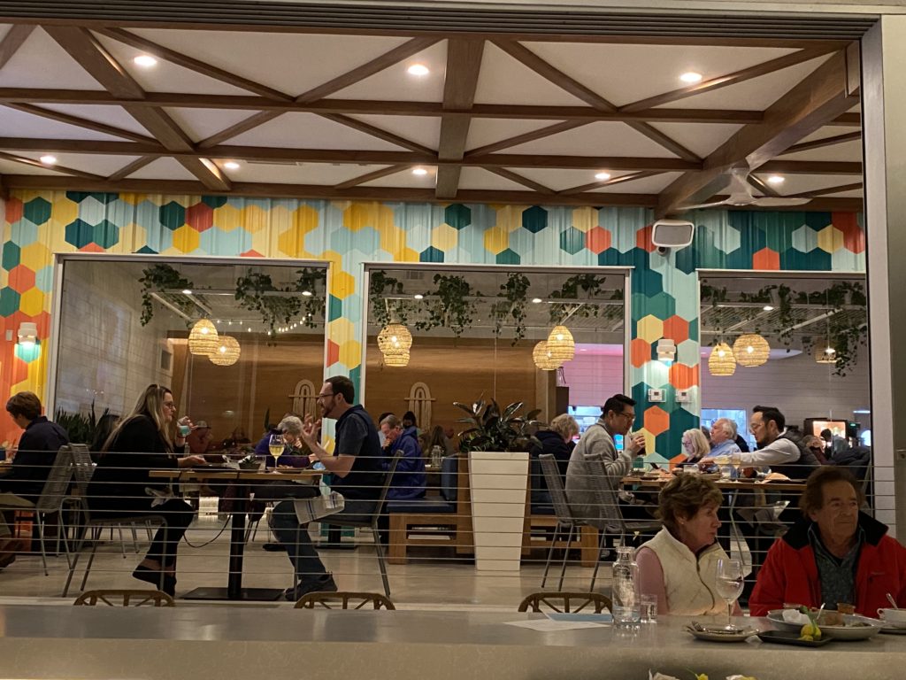 Pier 6 Seafood & Oyster House in San Leon, Texas, is the product of Prestige Oysters. (Photo by Shelby Hodge)