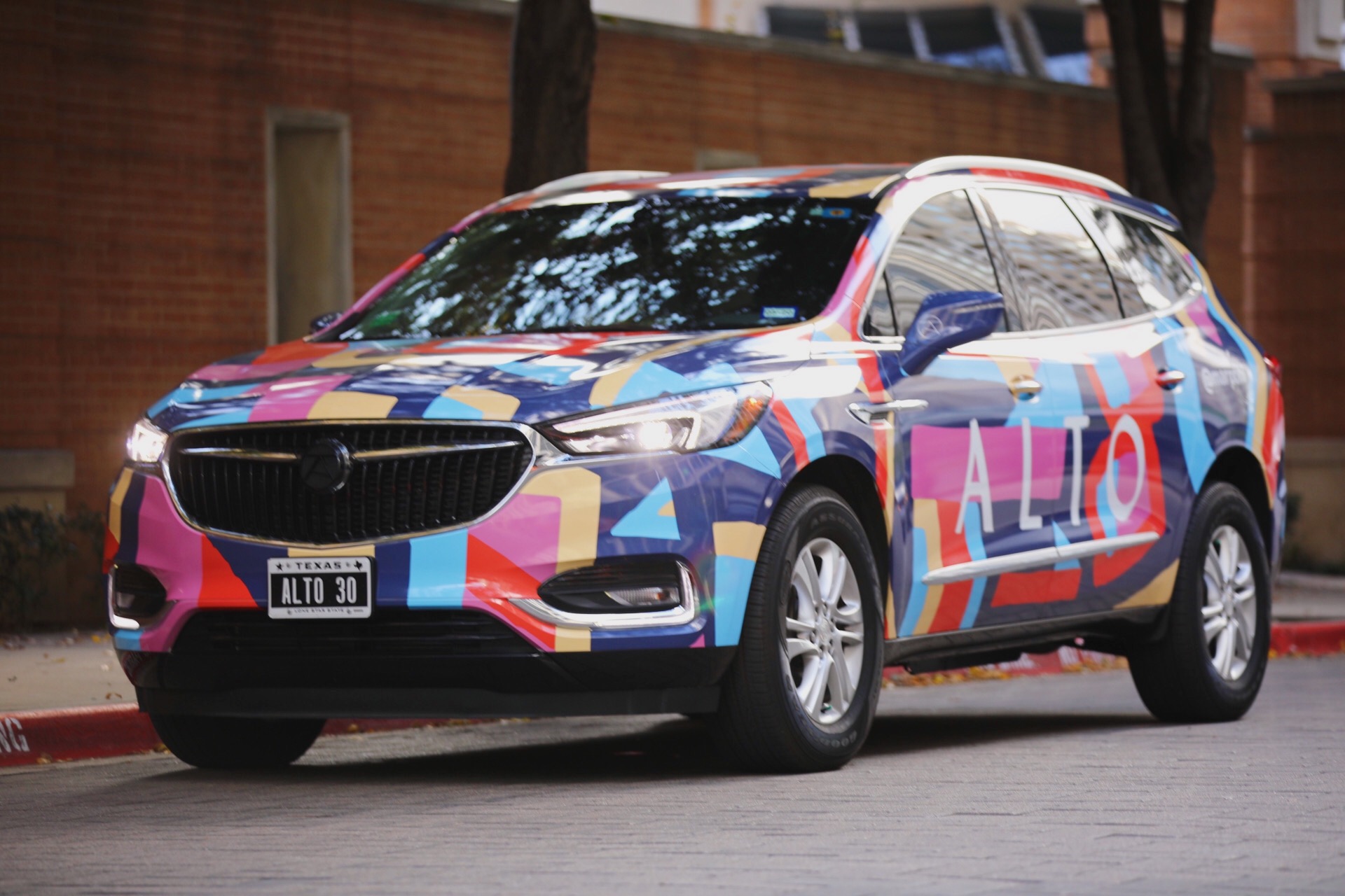 Luxe Rideshare Company Alto Debuts Its First Art Car in Houston