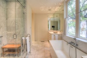 1400 Alta Drive – Spa-like master bath