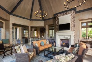 3996 Inverness in River Oaks (Photo by Julie Soefer)