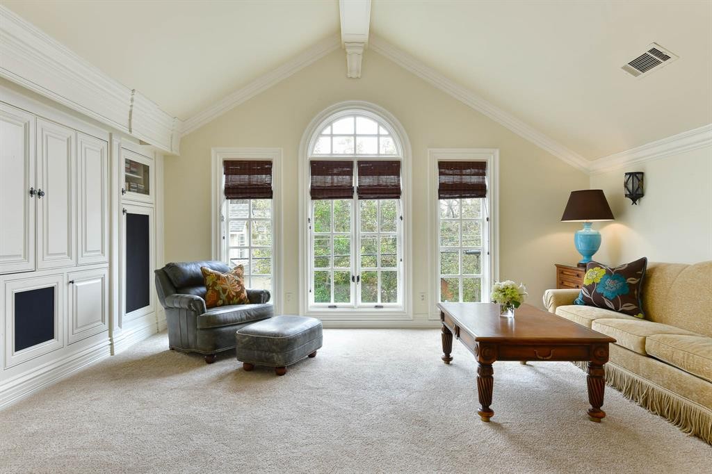  The guest suite has limitless possibilities.